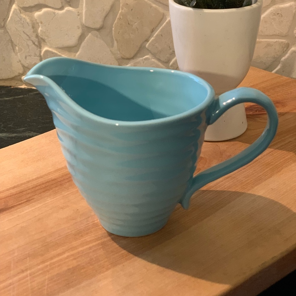 CIROA | Ripple Turquoise Creamer